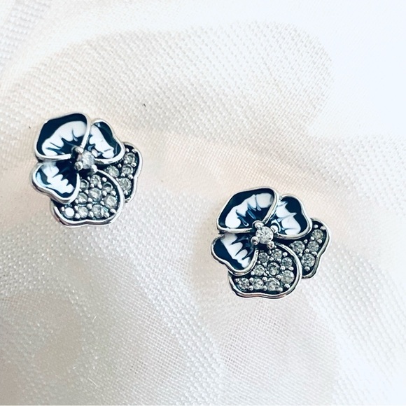 NWOT Sterling Silver 925 Two-Tone Blue Flowers Stud Earrings - Picture 1 of 14